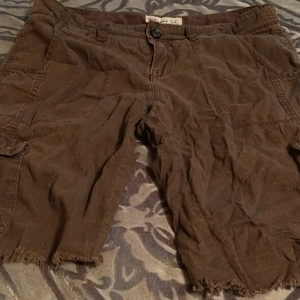 OLD Navy Cargo shorts size 4 in brown